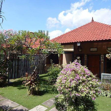 Pondok Shindu Guest House Pemuteran Esterno foto