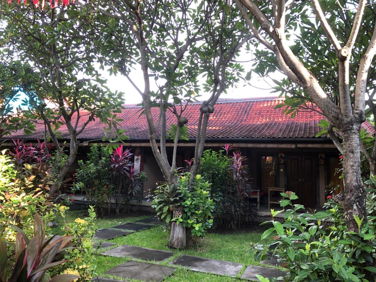 Pondok Shindu Guest House Pemuteran Esterno foto