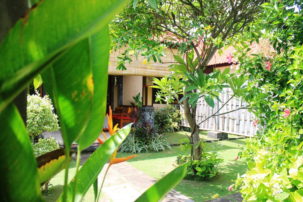 Pondok Shindu Guest House Pemuteran Esterno foto