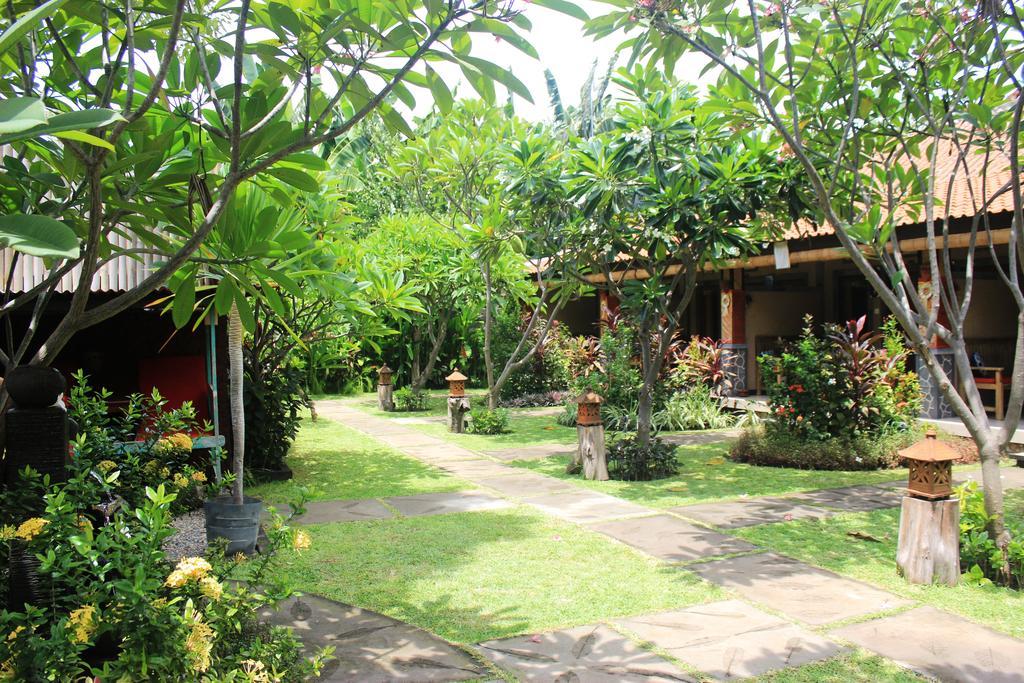 Pondok Shindu Guest House Pemuteran Esterno foto