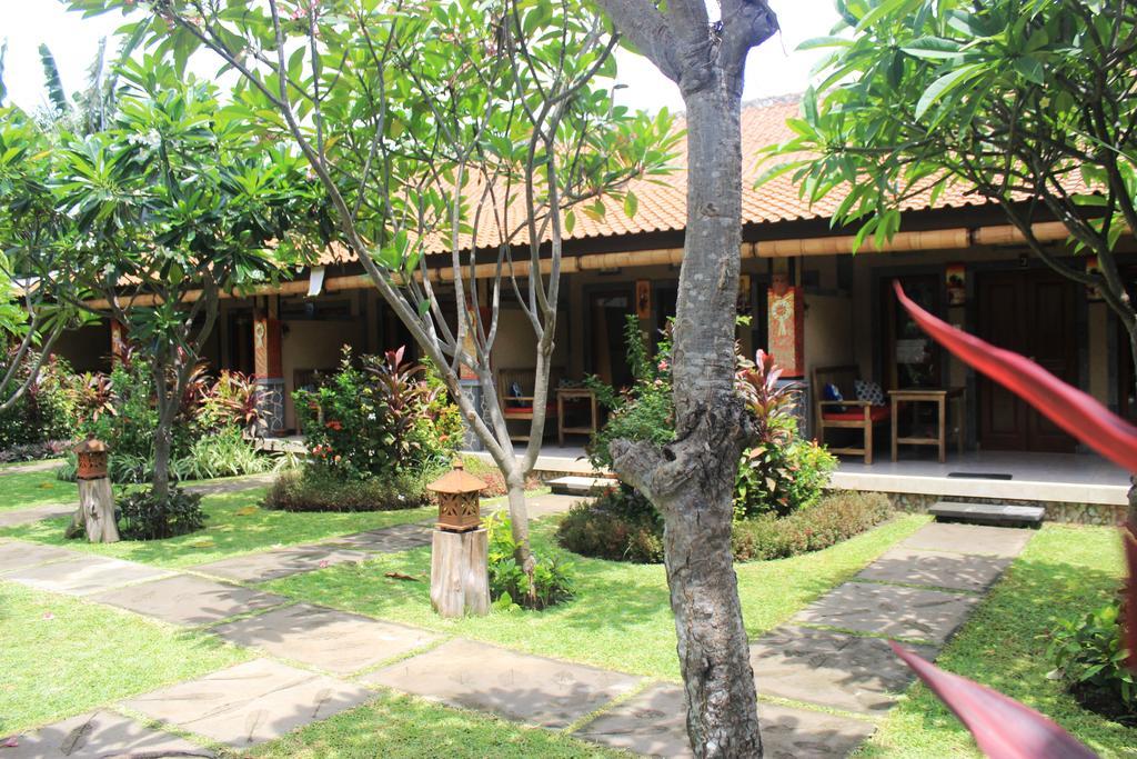 Pondok Shindu Guest House Pemuteran Esterno foto