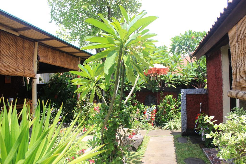 Pondok Shindu Guest House Pemuteran Esterno foto