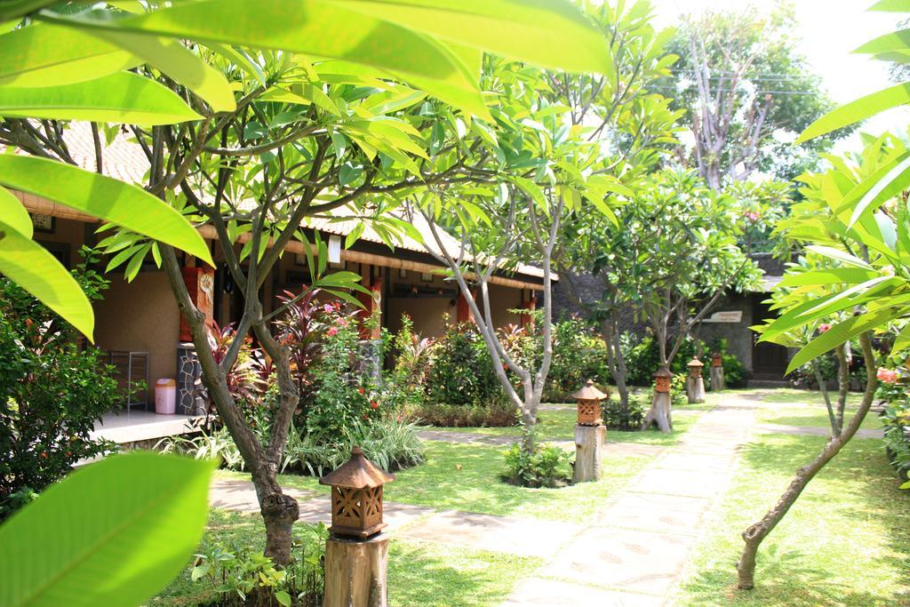 Pondok Shindu Guest House Pemuteran Esterno foto