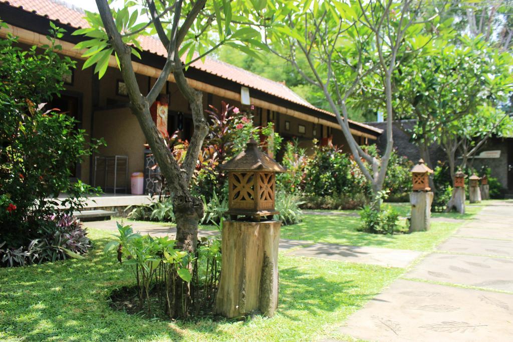 Pondok Shindu Guest House Pemuteran Esterno foto