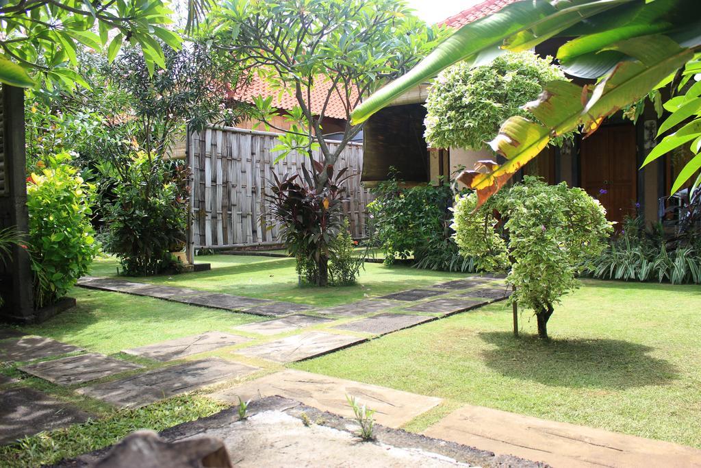 Pondok Shindu Guest House Pemuteran Esterno foto